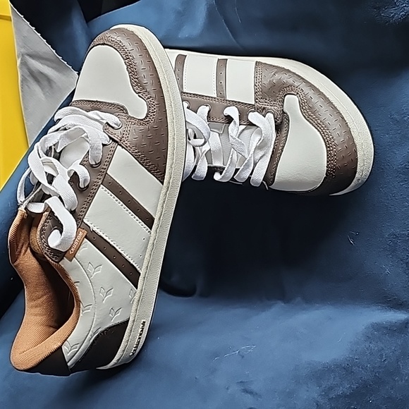 Brand new Kustom Skateboard shoes - Picture 4 of 4